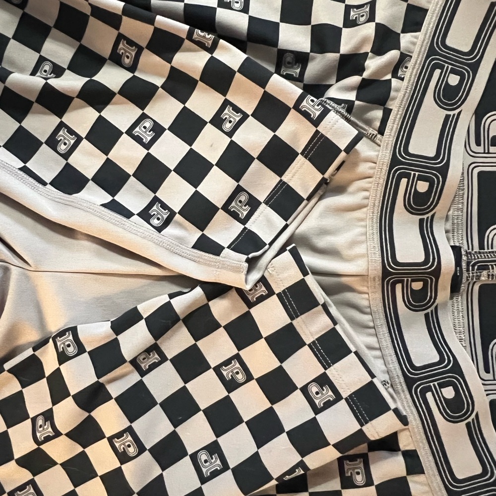Victorias Secret Pink Active Iced Coffee Checkered Pattern Leggings - Picture 7 of 7